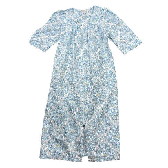 Miss Elaine Medium Full Zip White Blue Floral Robe‎ Lightweight Cotton Blend - Picture 1 of 5